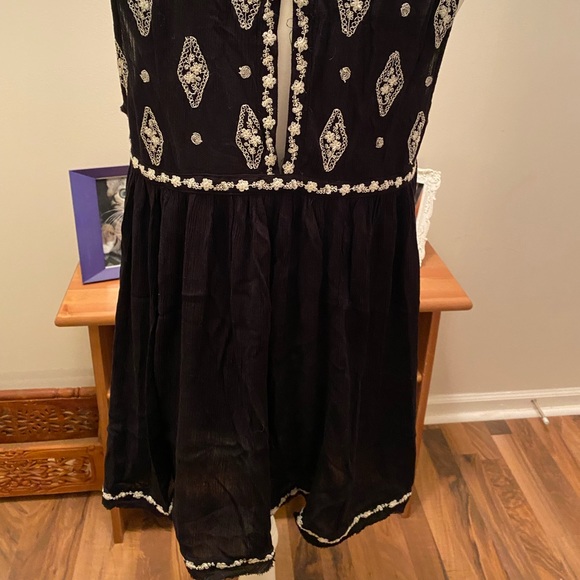 Free People Black and White Embroidered Tunic - Picture 5 of 6